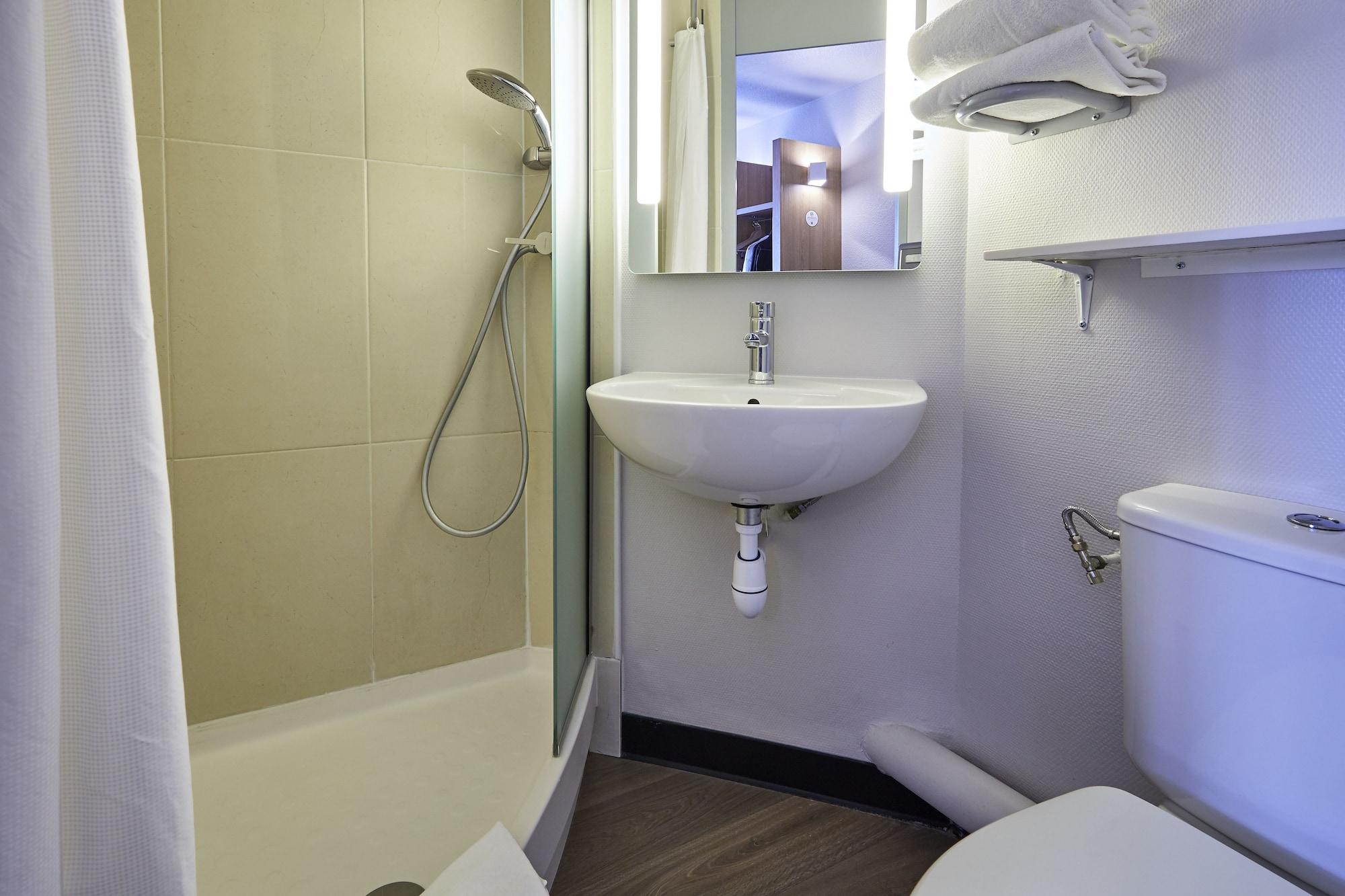 B&B Hotel Villeneuve Loubet Plage 외부 사진