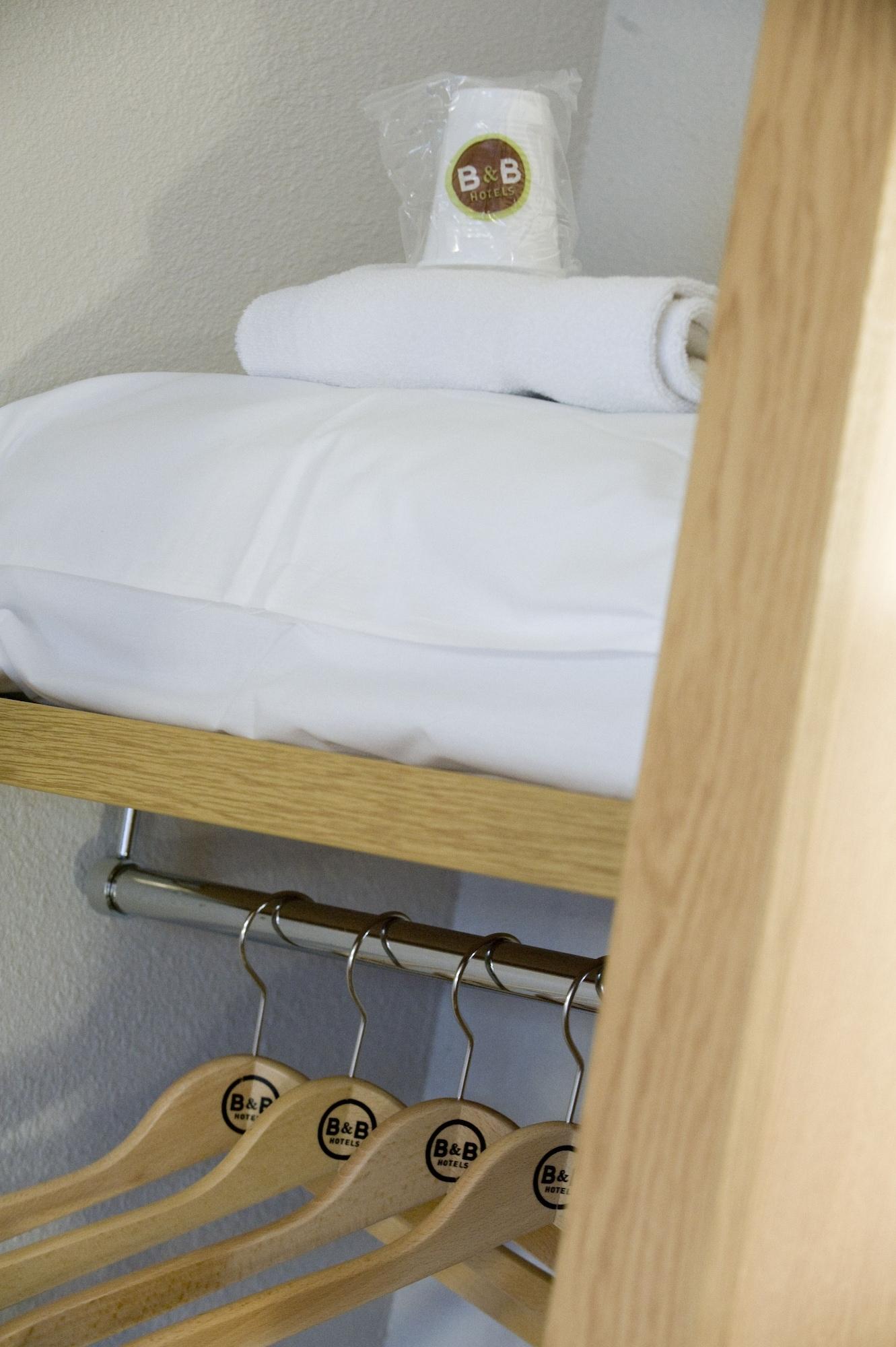 B&B Hotel Villeneuve Loubet Plage 외부 사진
