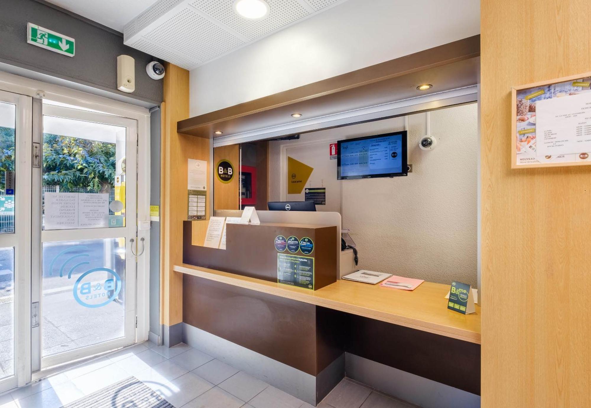 B&B Hotel Villeneuve Loubet Plage 외부 사진