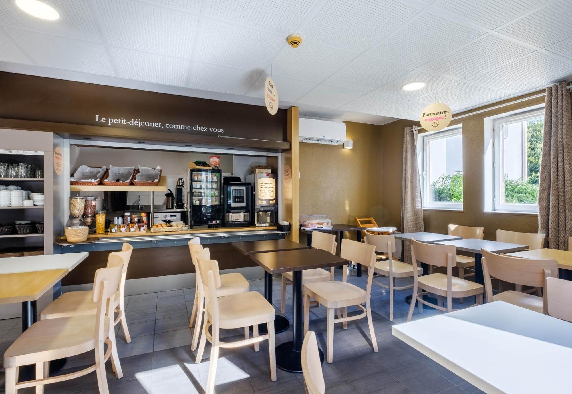 B&B Hotel Villeneuve Loubet Plage 외부 사진