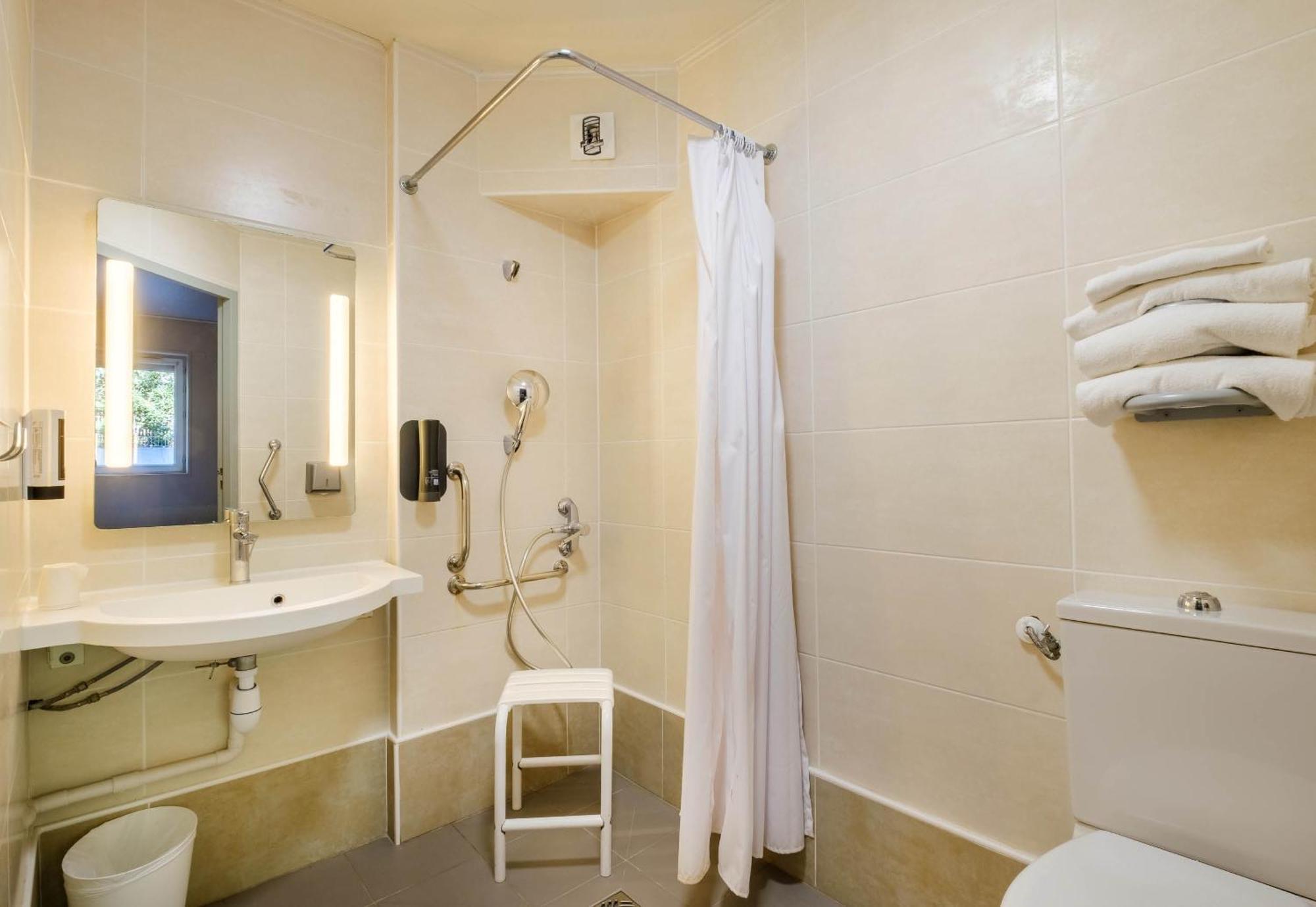 B&B Hotel Villeneuve Loubet Plage 외부 사진
