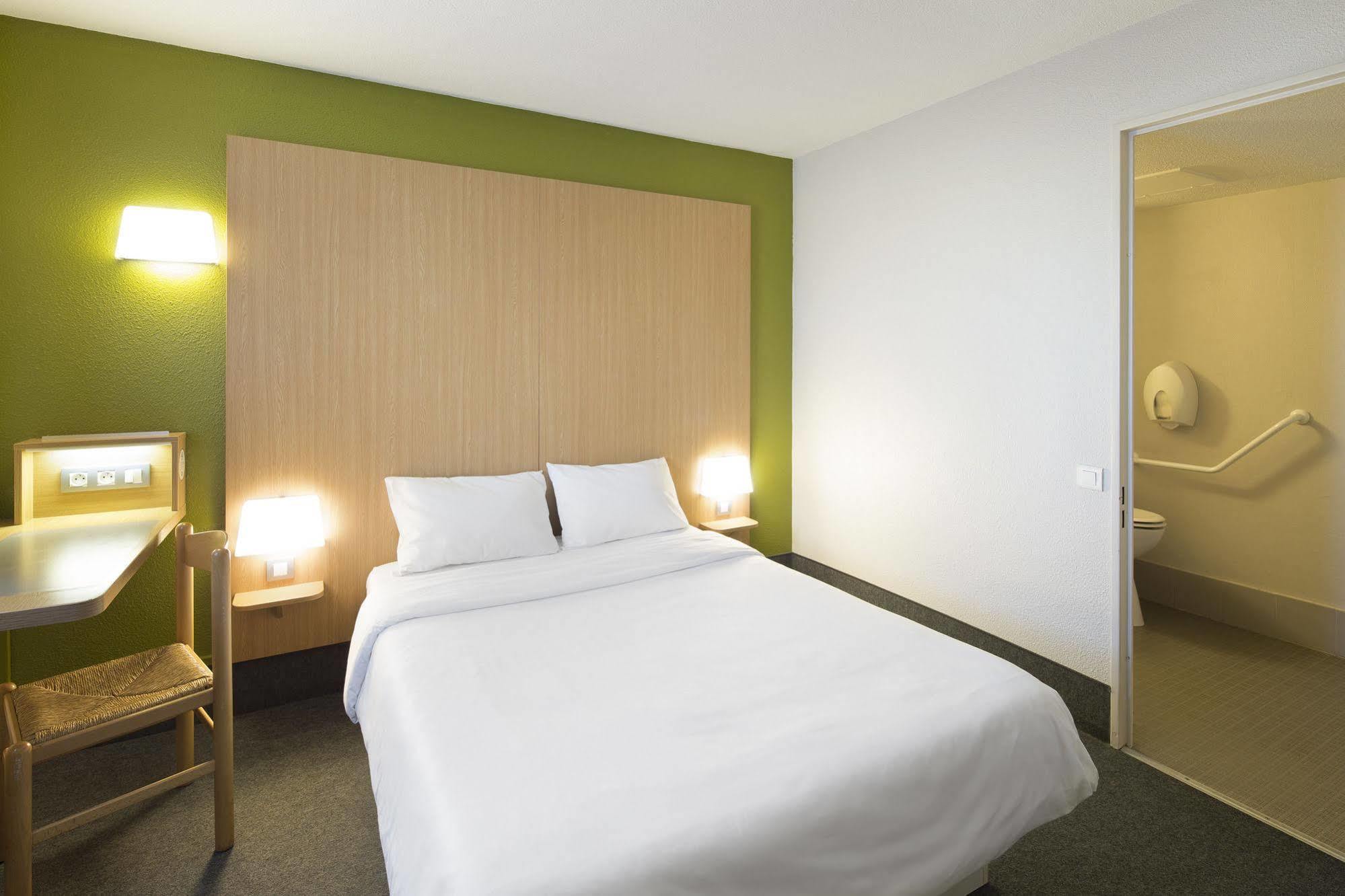 B&B Hotel Villeneuve Loubet Plage 외부 사진